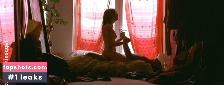 Melanie Gutteridge Nude Leaks OnlyFans Photos #19 - LeakJerk