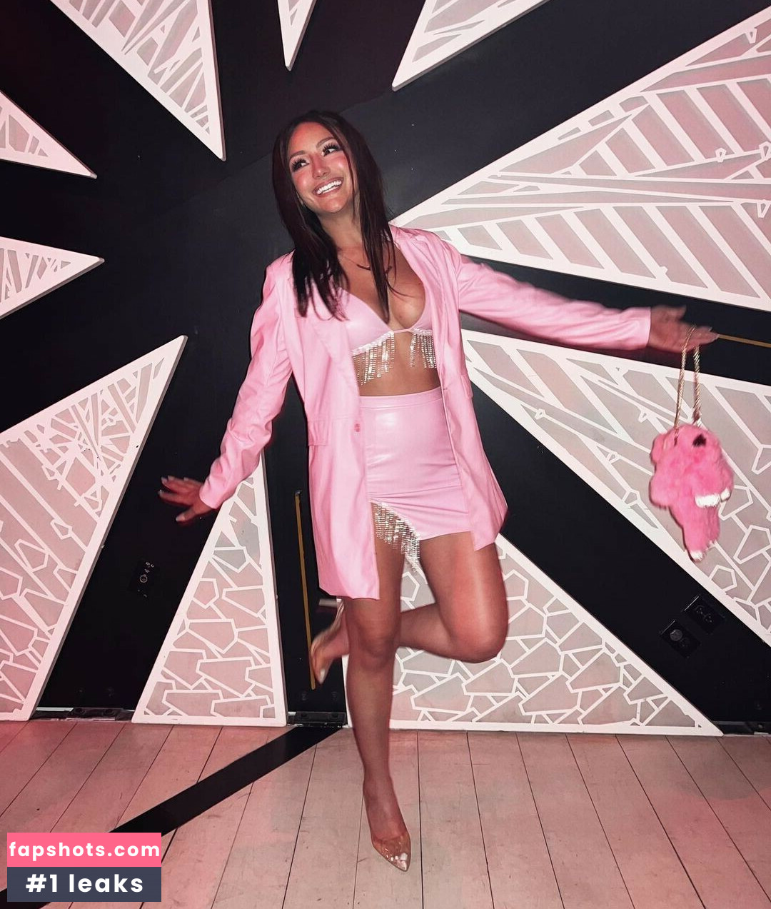 Melanie Iglesias gallery photo #27