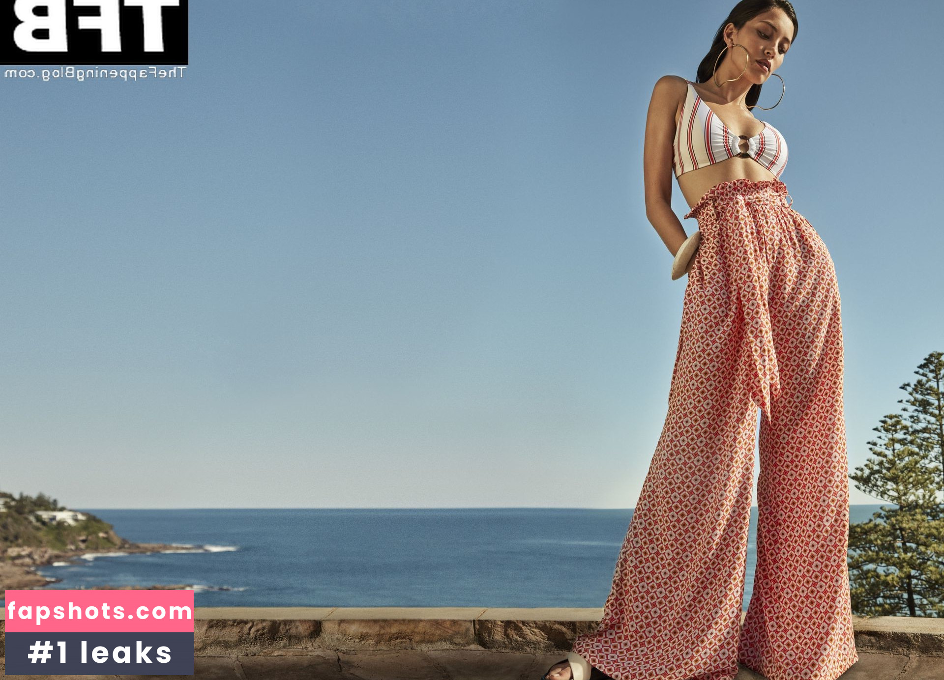 Melanie Jarnson gallery photo #3