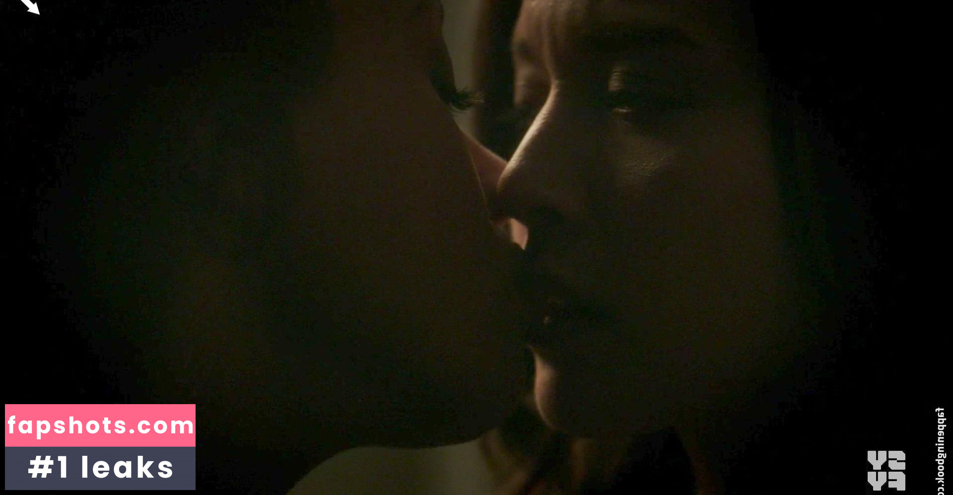 Melanie Liburd gallery photo #31