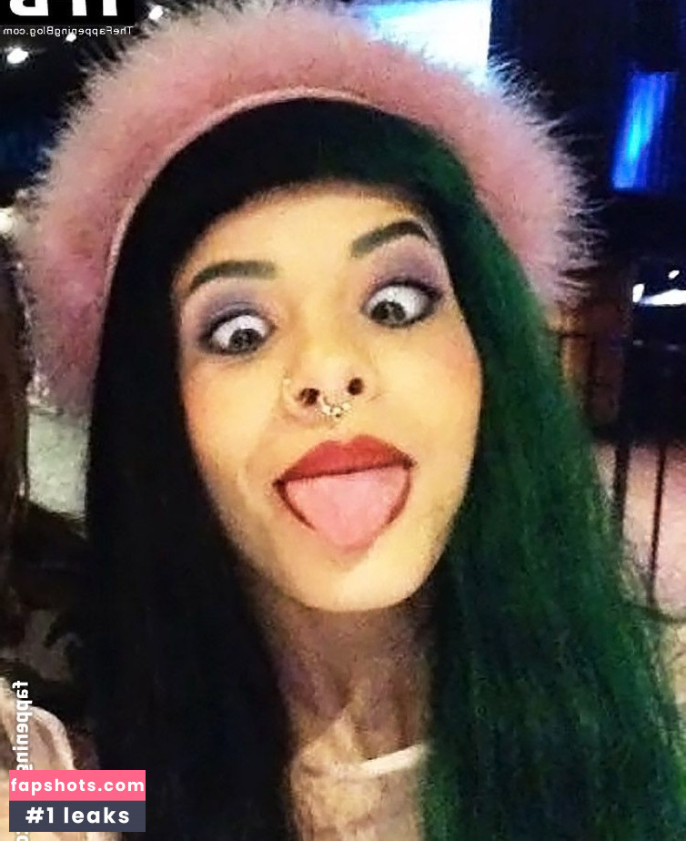 Melanie Martinez gallery photo #19