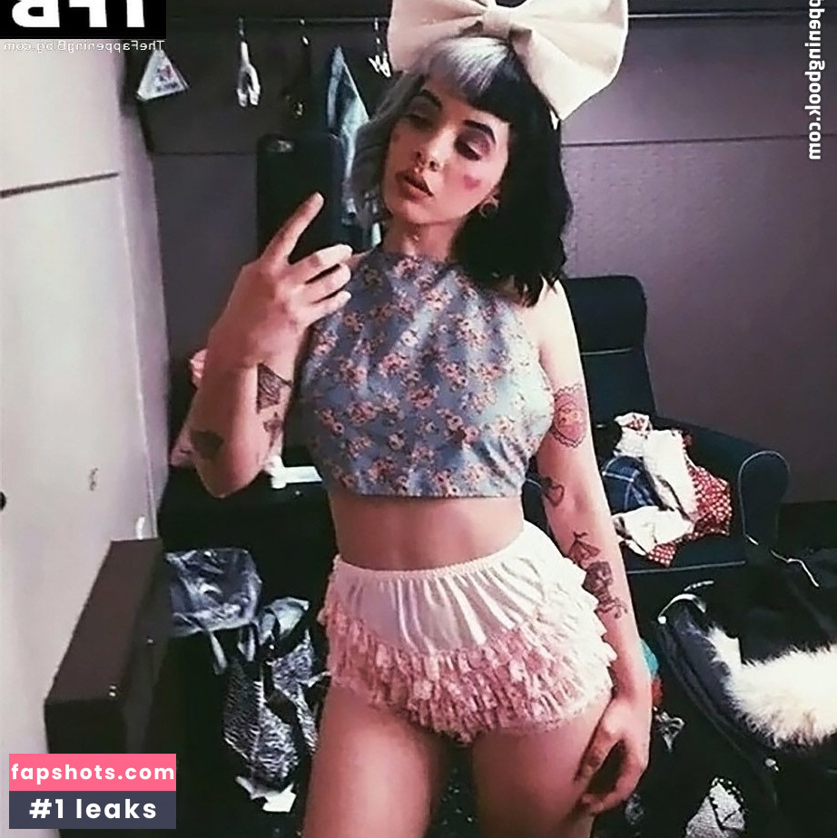 Melanie Martinez gallery photo #25