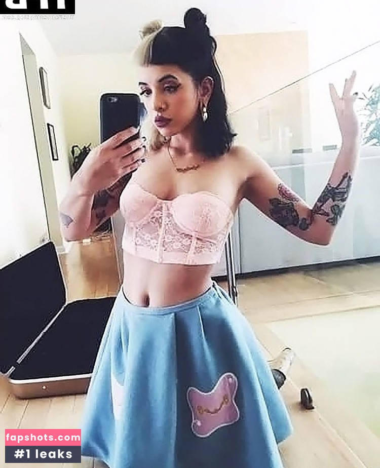 Melanie Martinez gallery photo #26