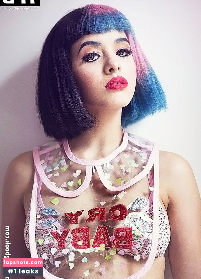 Melanie Martinez gallery photo #32