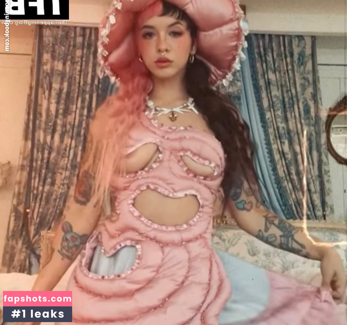 Melanie Martinez gallery photo #36