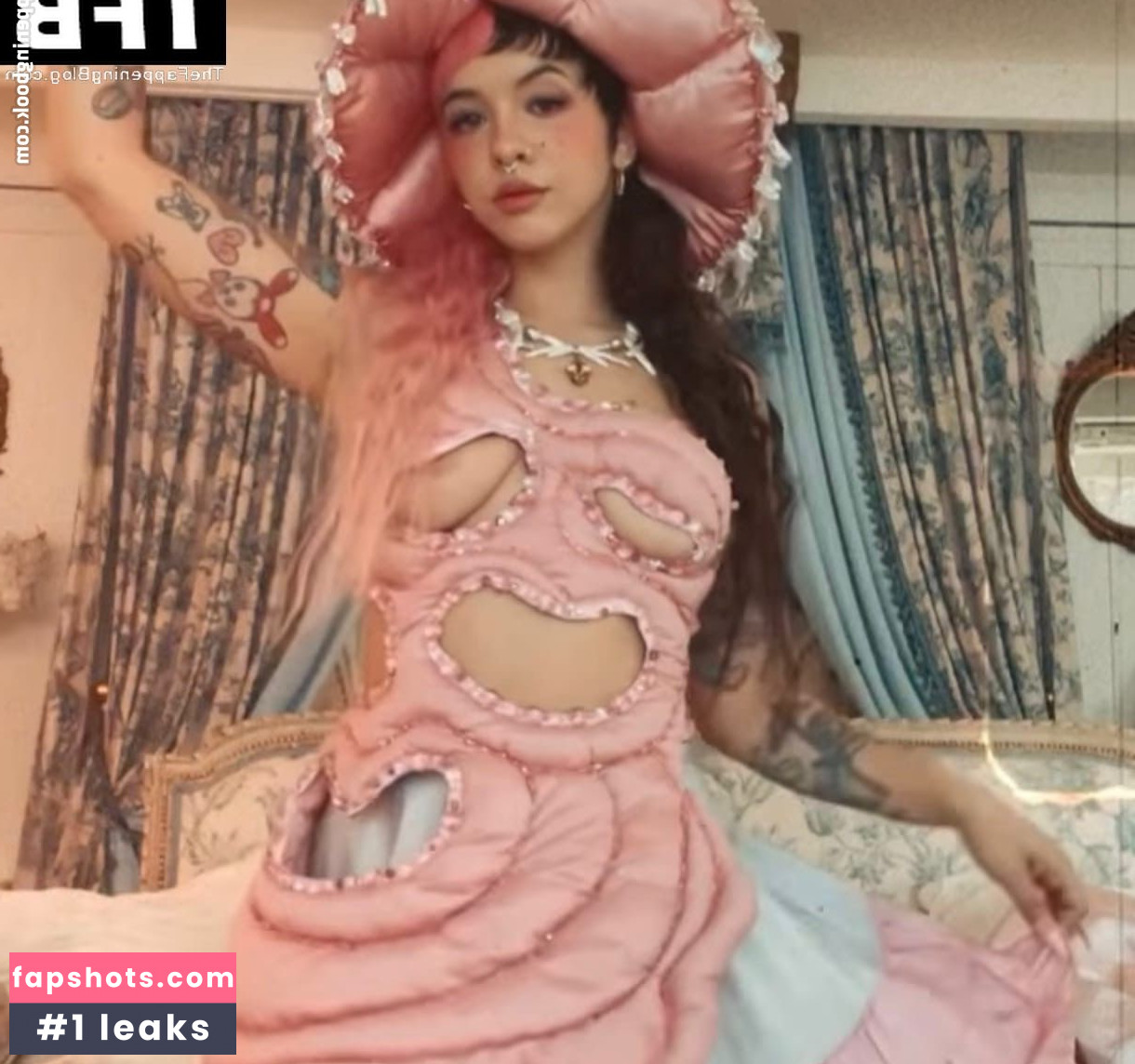 Melanie Martinez gallery photo #39