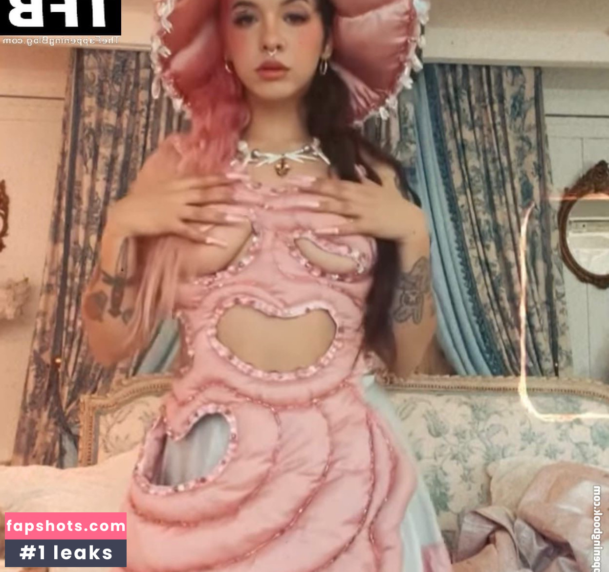 Melanie Martinez gallery photo #41