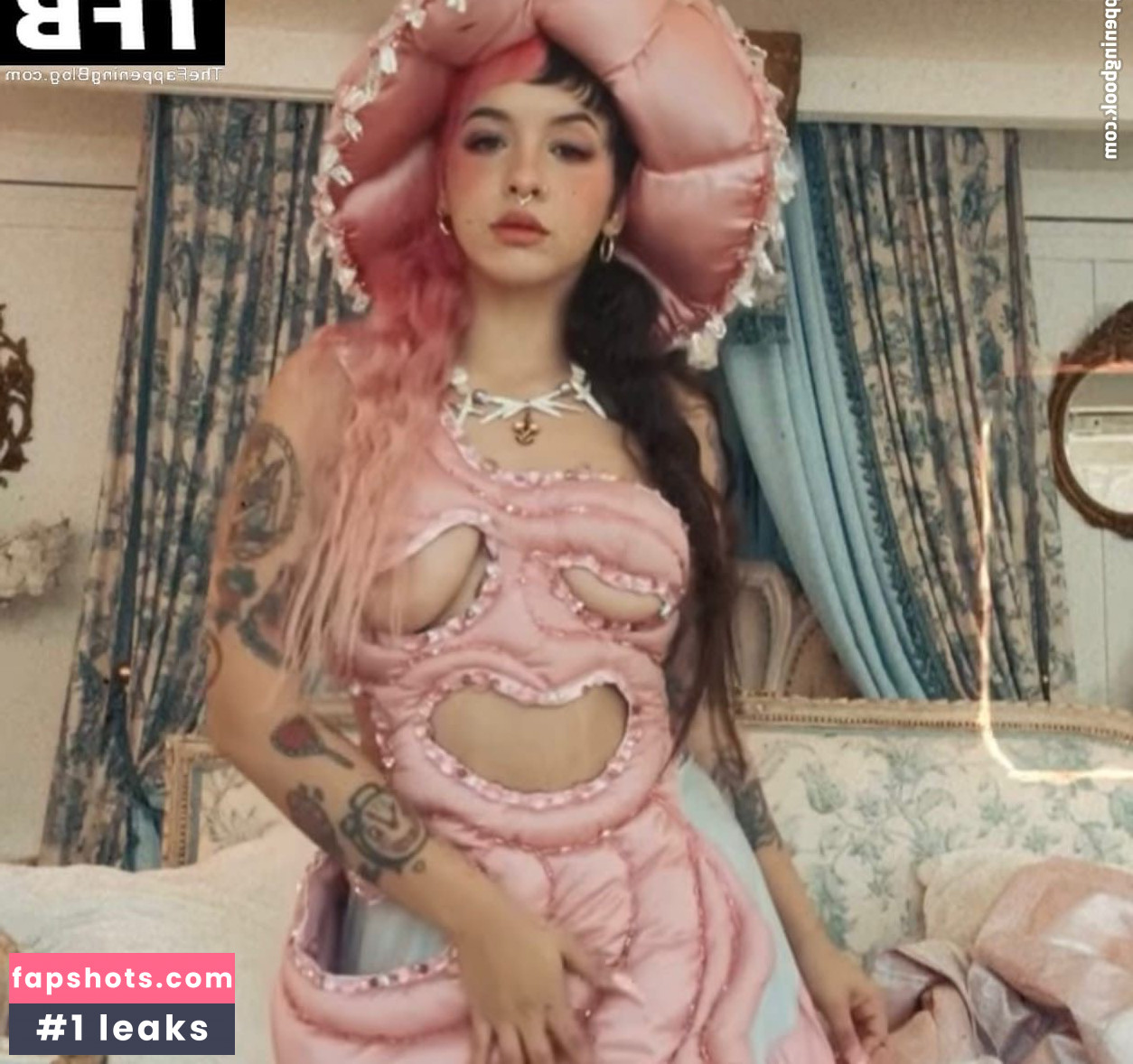 Melanie Martinez gallery photo #42