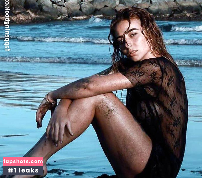 Melanie Mauriello gallery photo #28