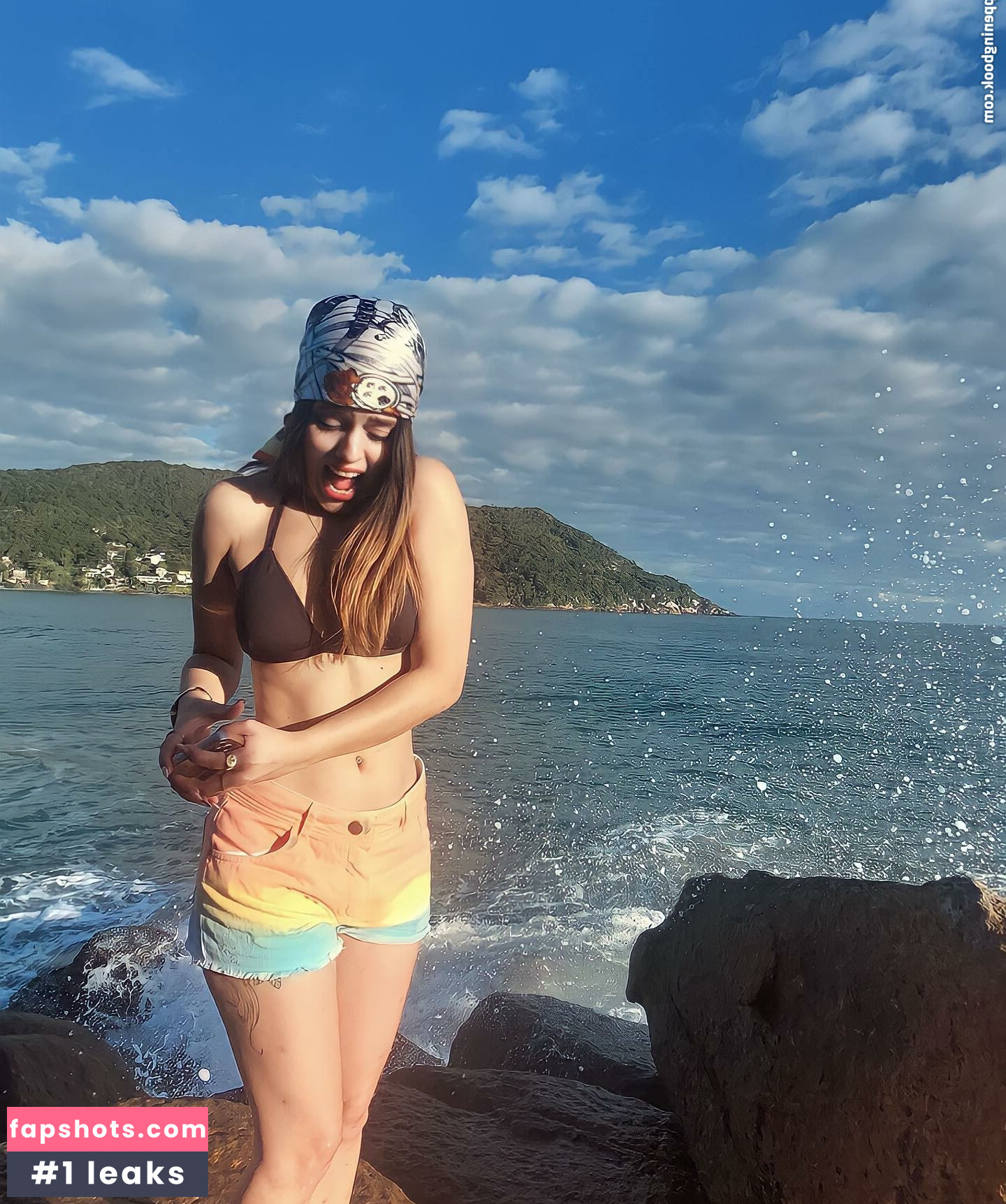 Melanie Ott gallery photo #4