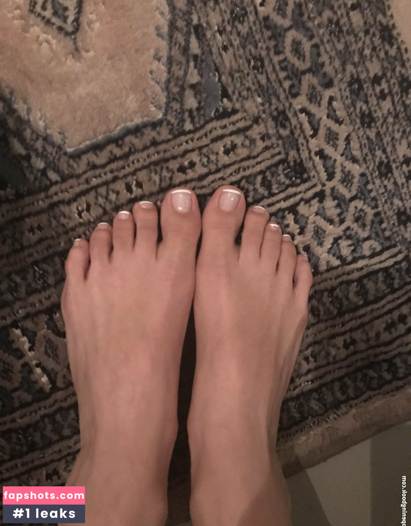 Melanie Pavola gallery photo #9