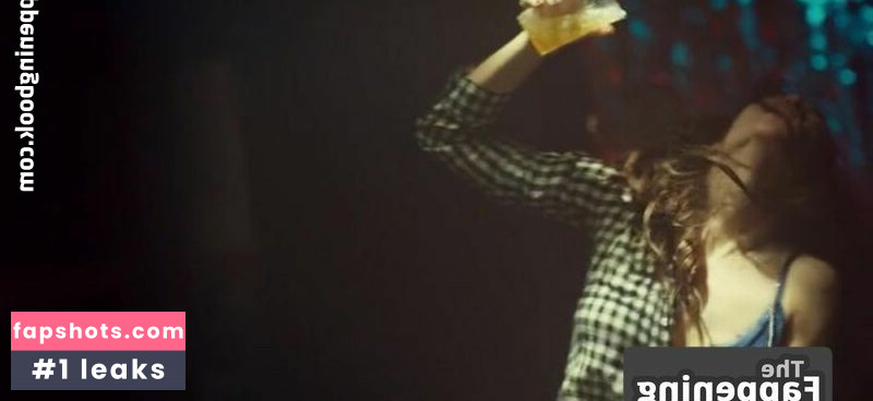 Melanie Scrofano gallery photo #2