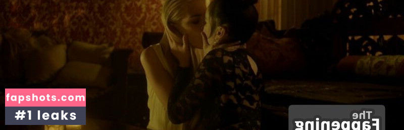 Melanie Scrofano gallery photo #16