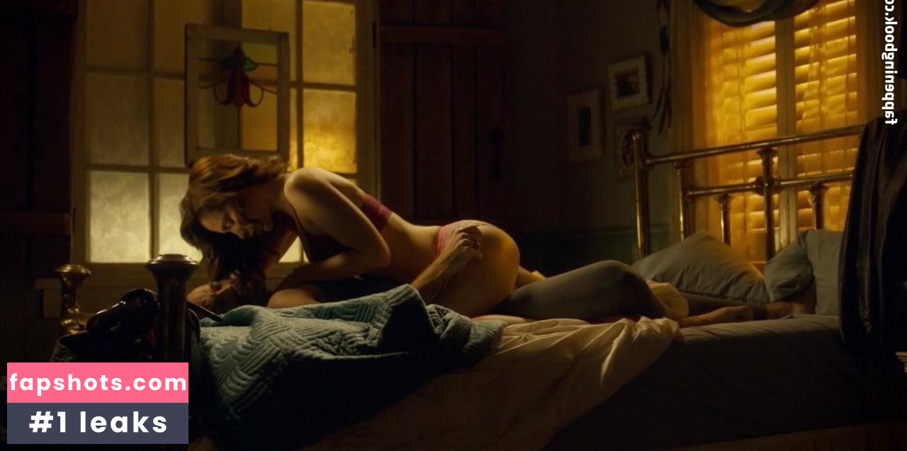 Melanie Scrofano gallery photo #44