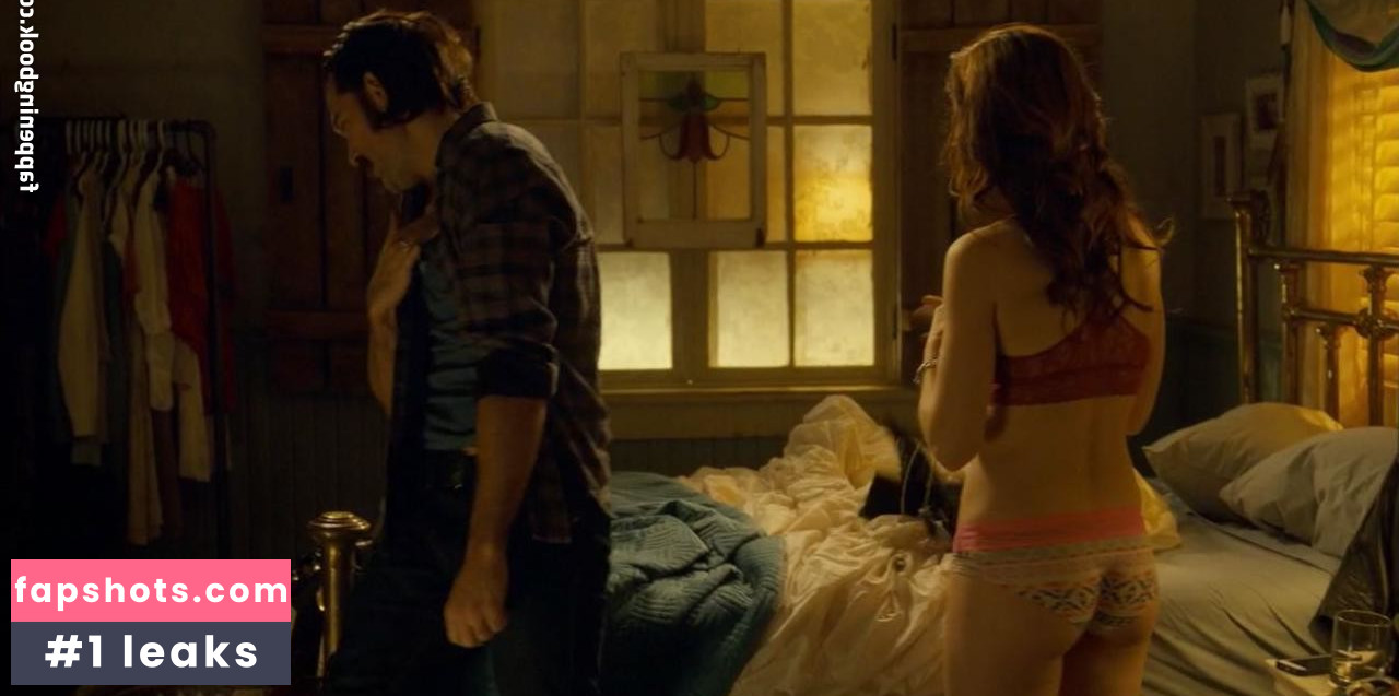 Melanie Scrofano gallery photo #45