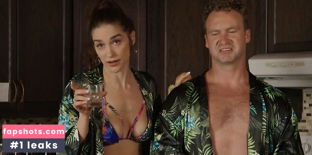 Melanie Scrofano gallery photo #48