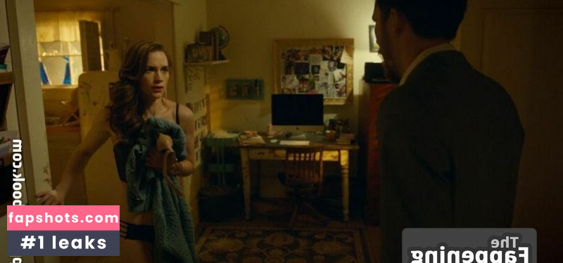 Melanie Scrofano gallery photo #6