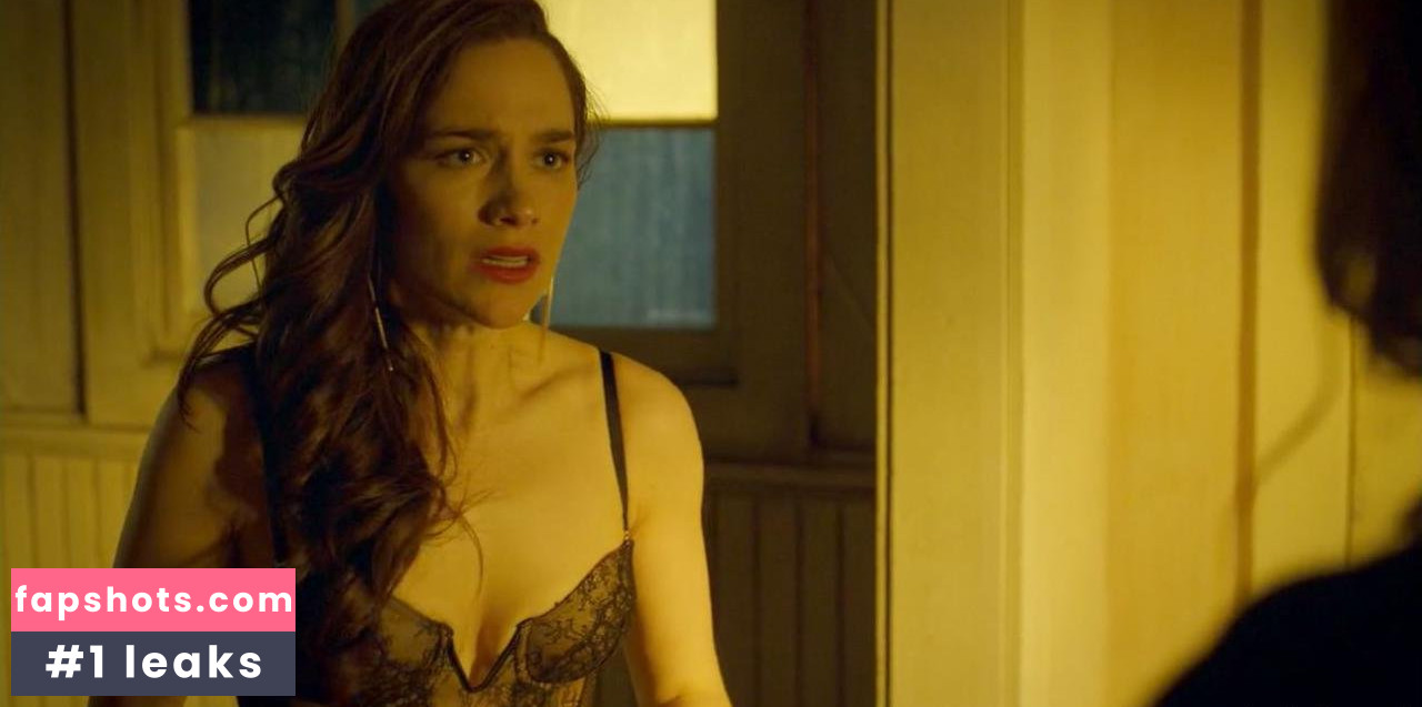 Melanie Scrofano gallery photo #64