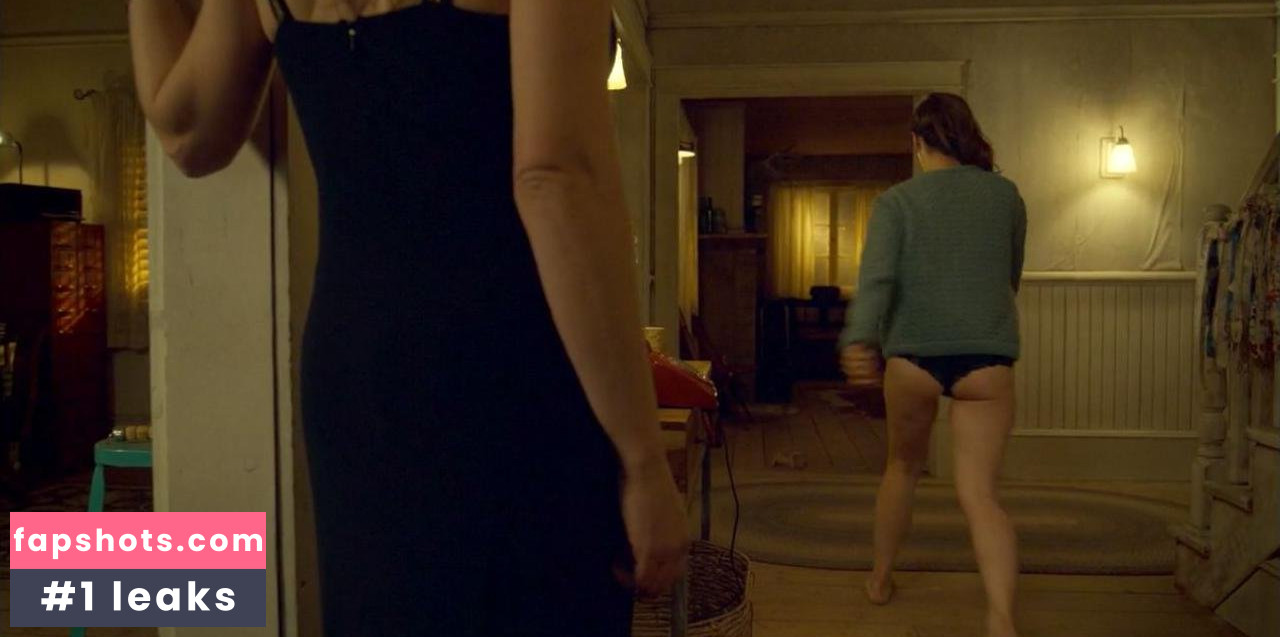 Melanie Scrofano gallery photo #66