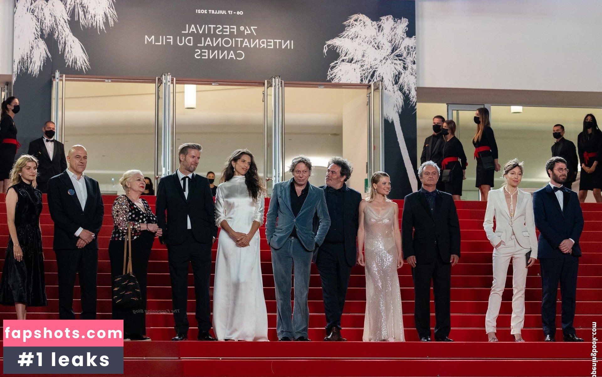 Mélanie Thierry gallery photo #24