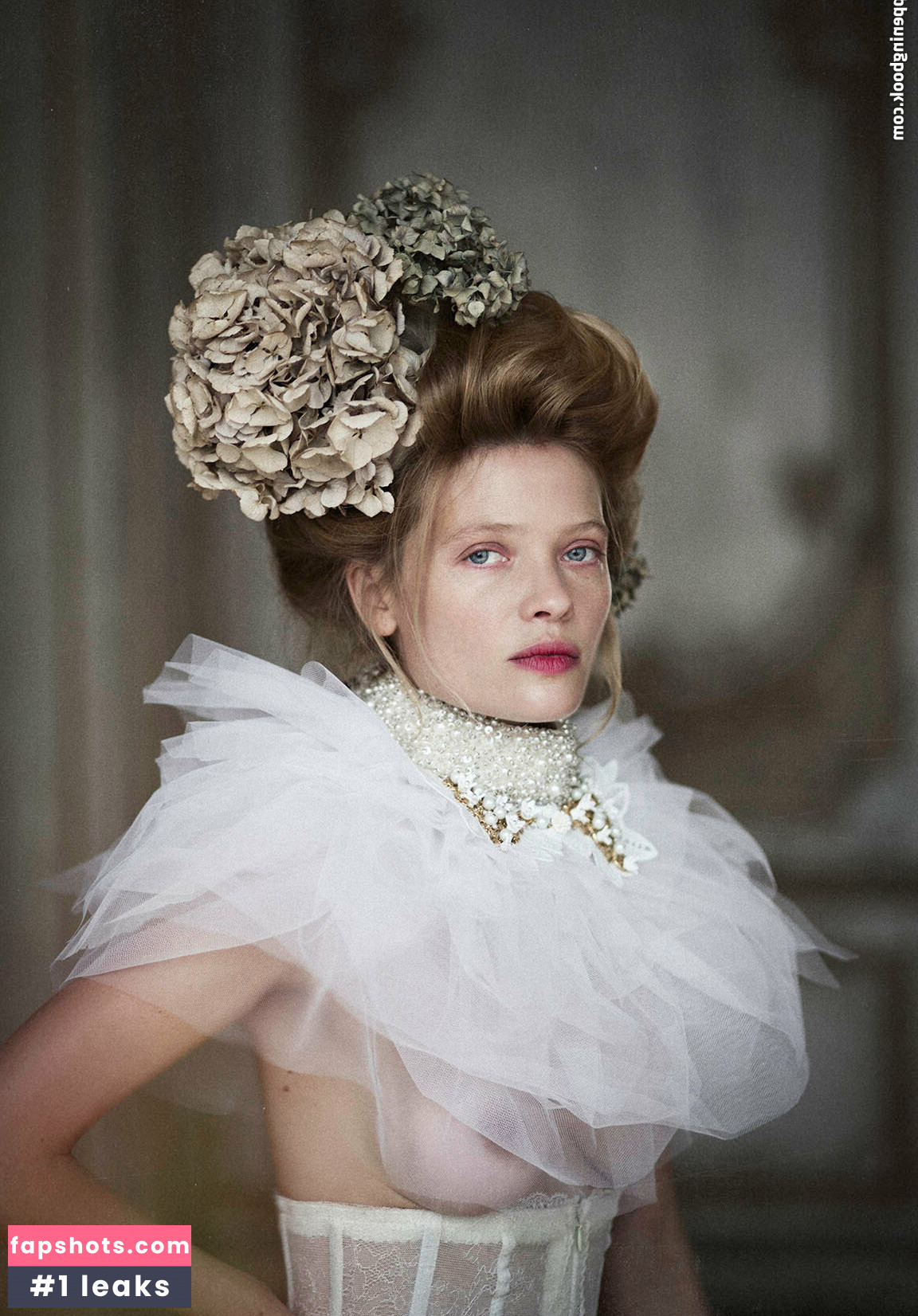 Mélanie Thierry gallery photo #4