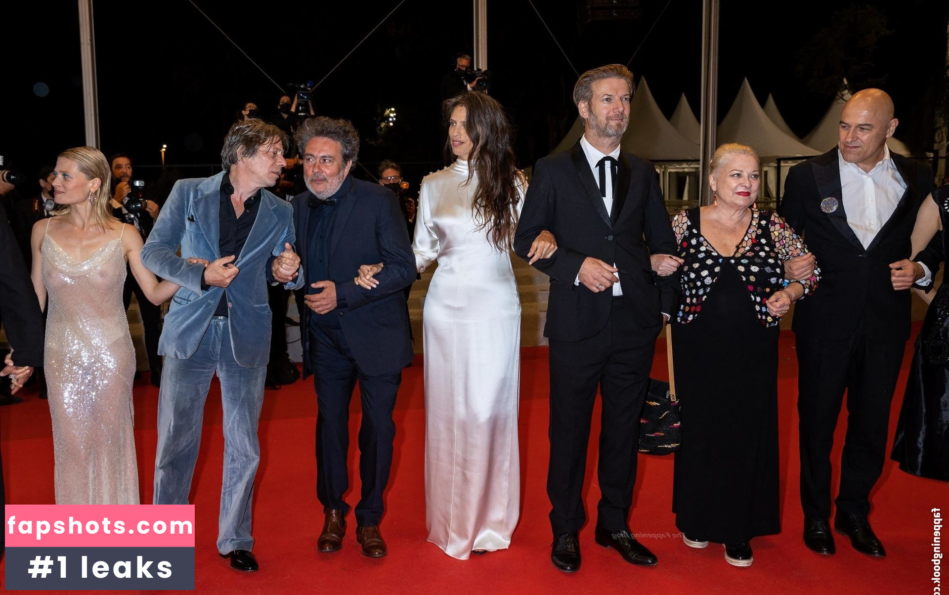 Mélanie Thierry gallery photo #33