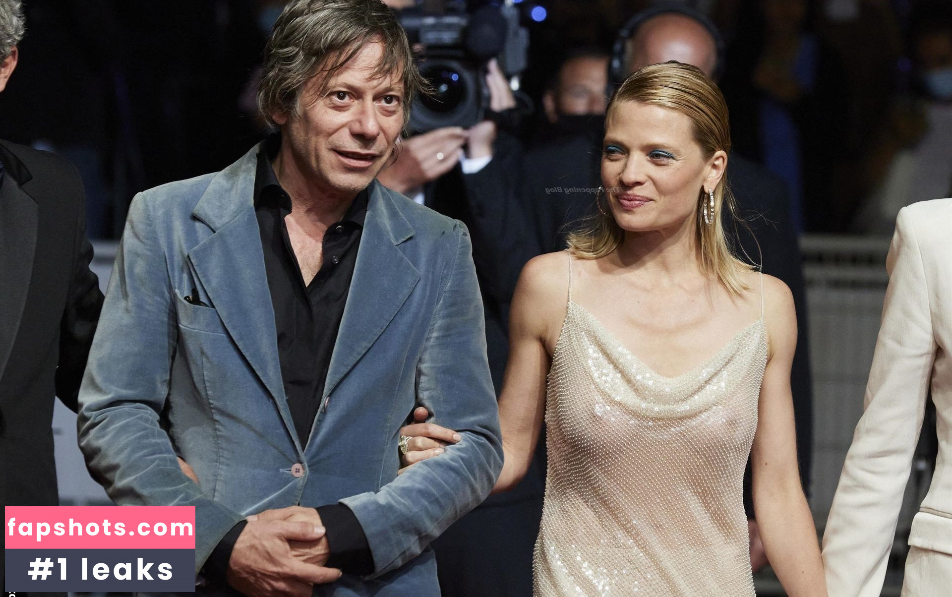 Mélanie Thierry gallery photo #39