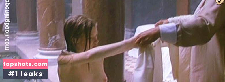 Mélanie Thierry gallery photo #93