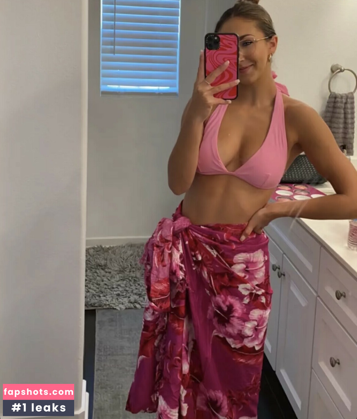 Melanie Wilking gallery photo #10