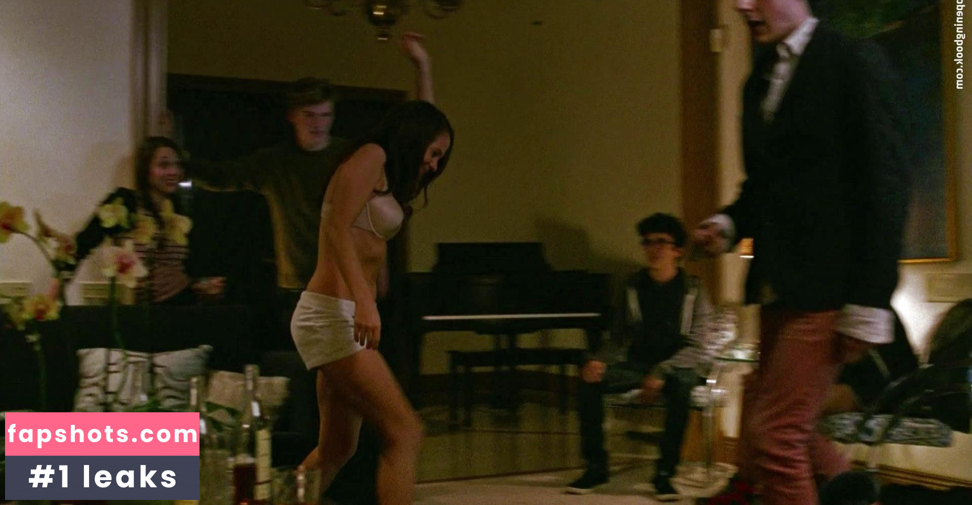 Melanie Zanetti gallery photo #2