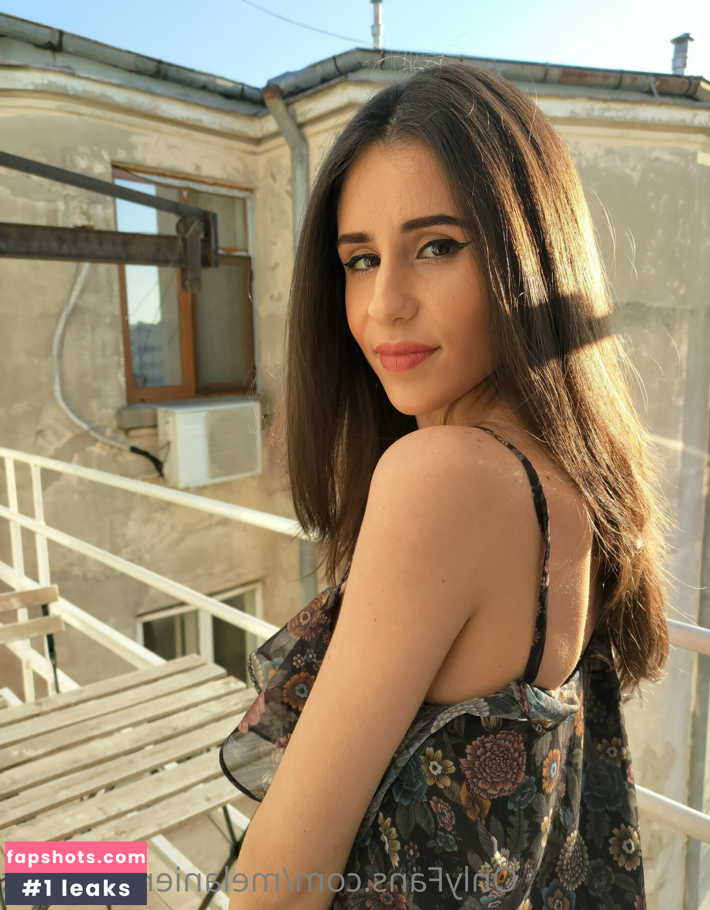 melanieroseheart gallery photo #7