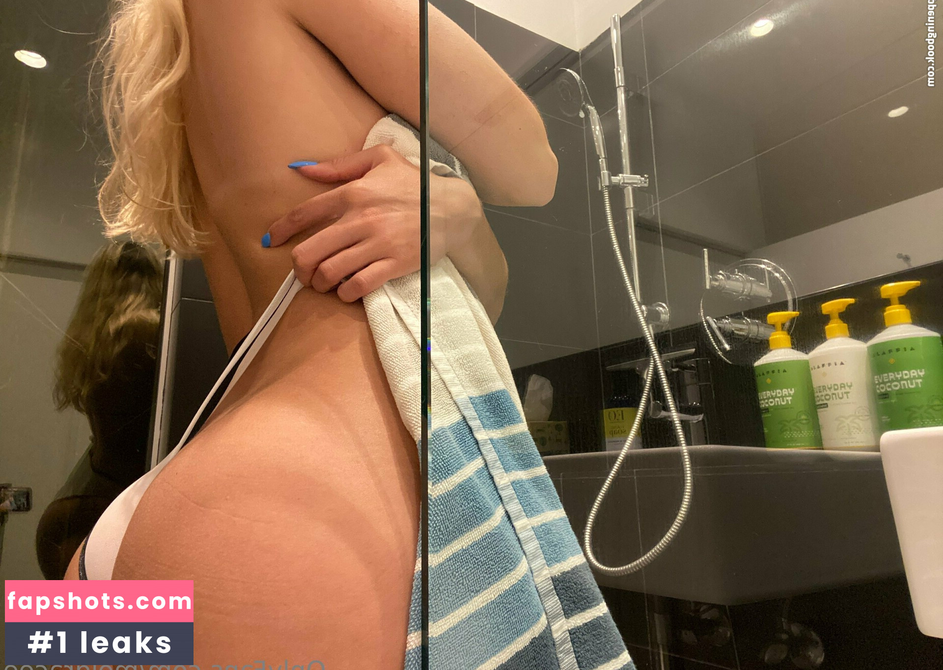 Melgracee gallery photo #35