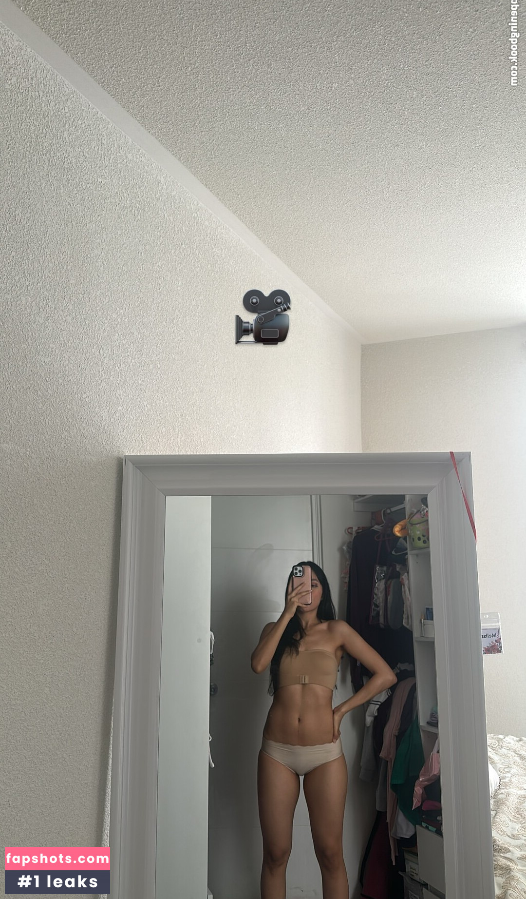 Meli Chang gallery photo #2