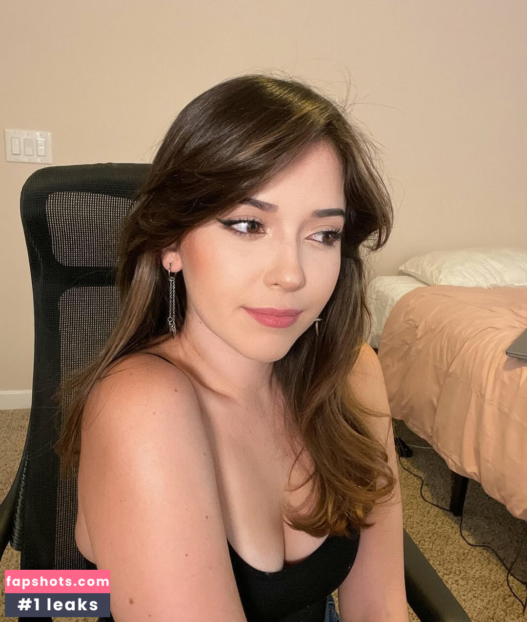 Melibela gallery photo #3