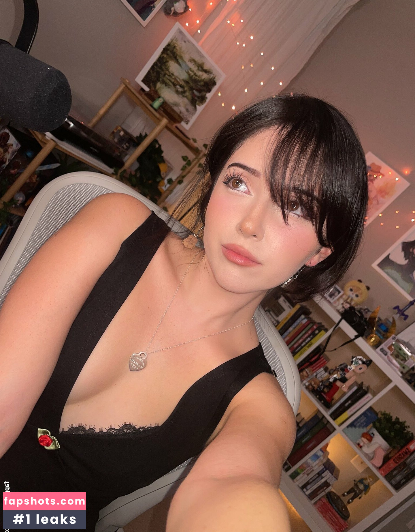 Melibela gallery photo #32