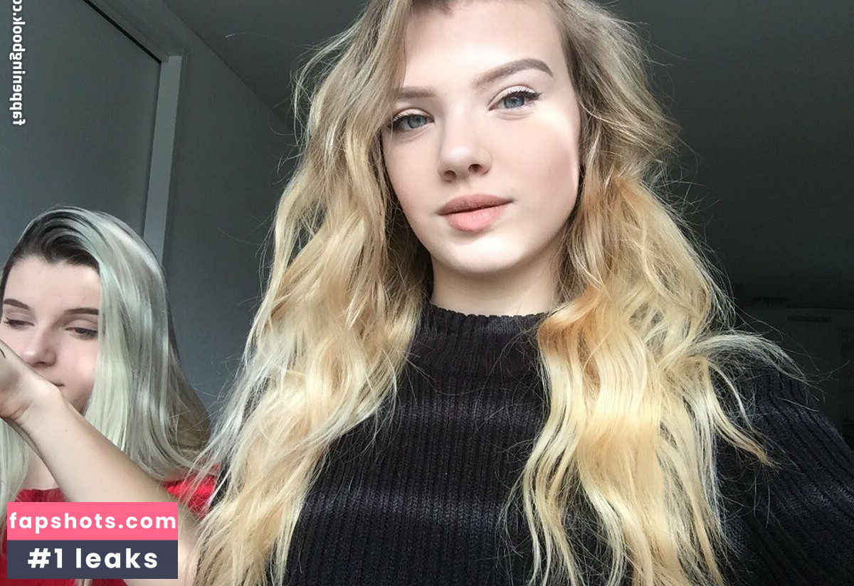 Melina Celine gallery photo #11