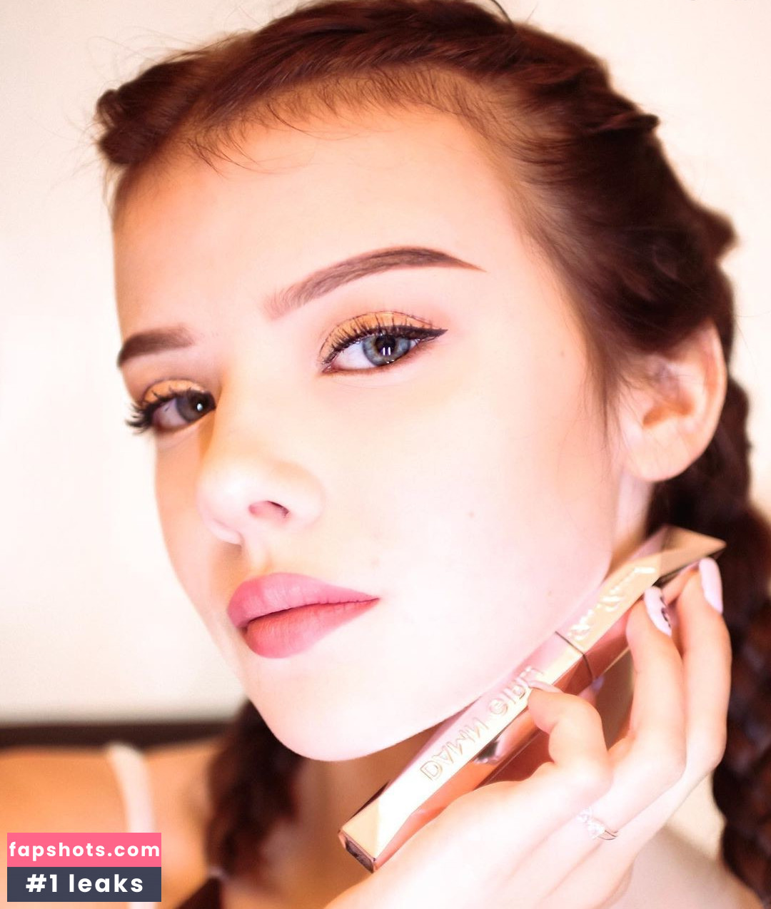 Melina Celine gallery photo #93