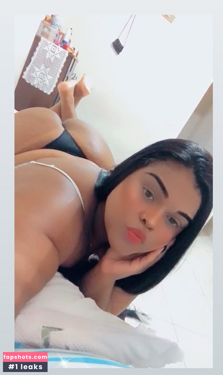 Melina Cruz nude babe gallery