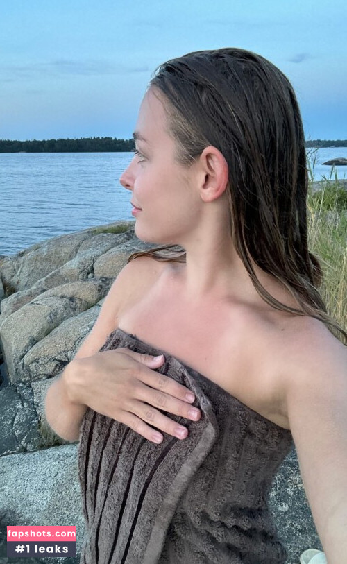 Melina Goransson gallery photo #76