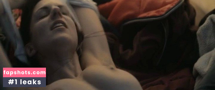 Melina Matthews gallery photo #5