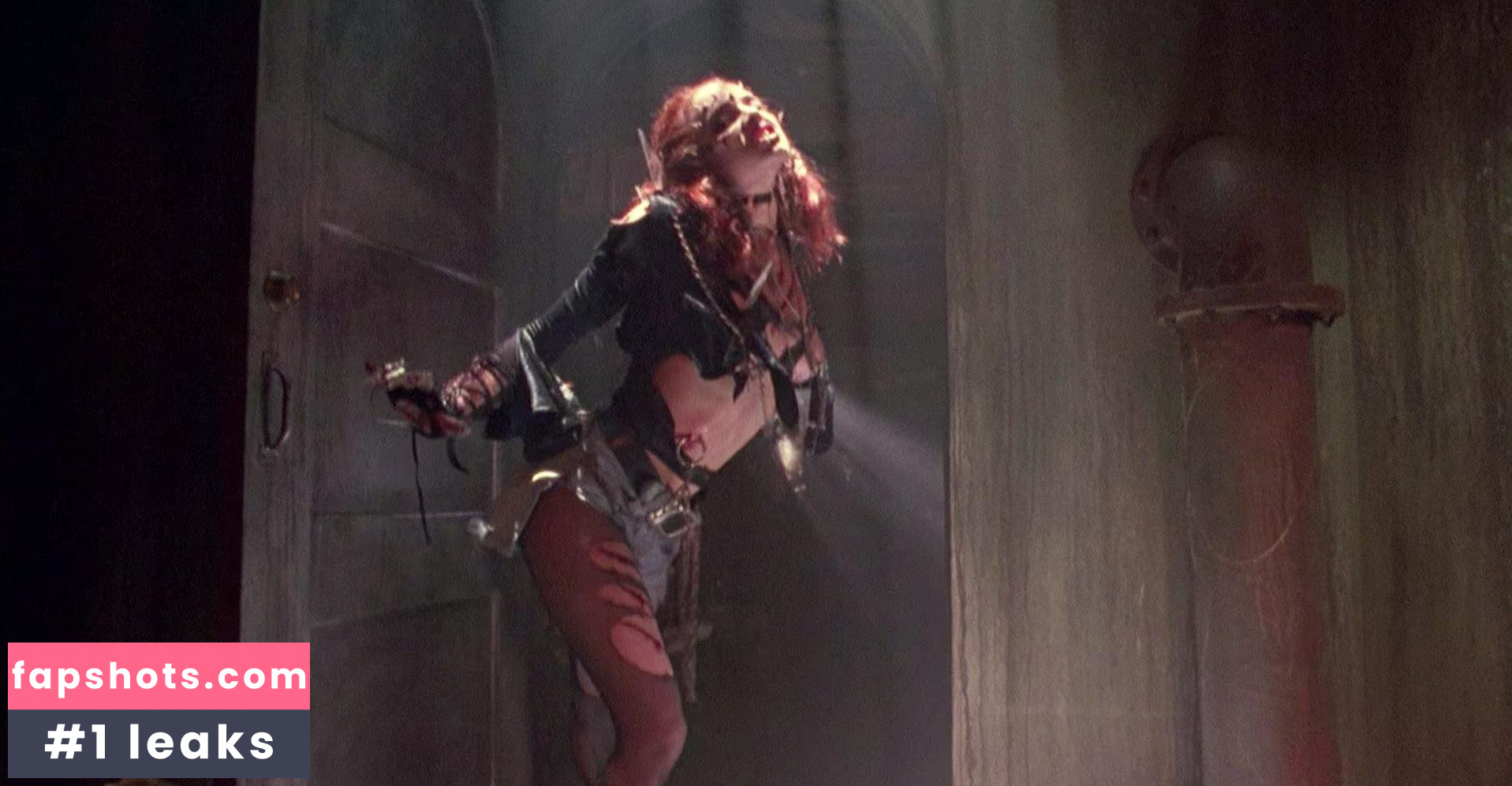 Melinda Clarke gallery photo #32