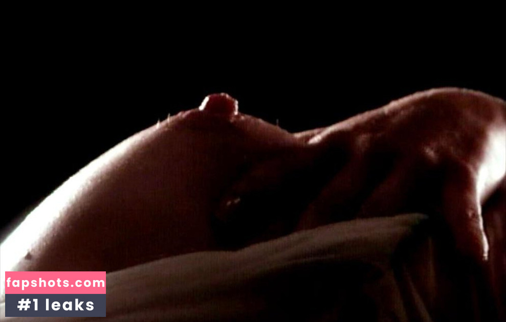 Melinda Clarke gallery photo #40