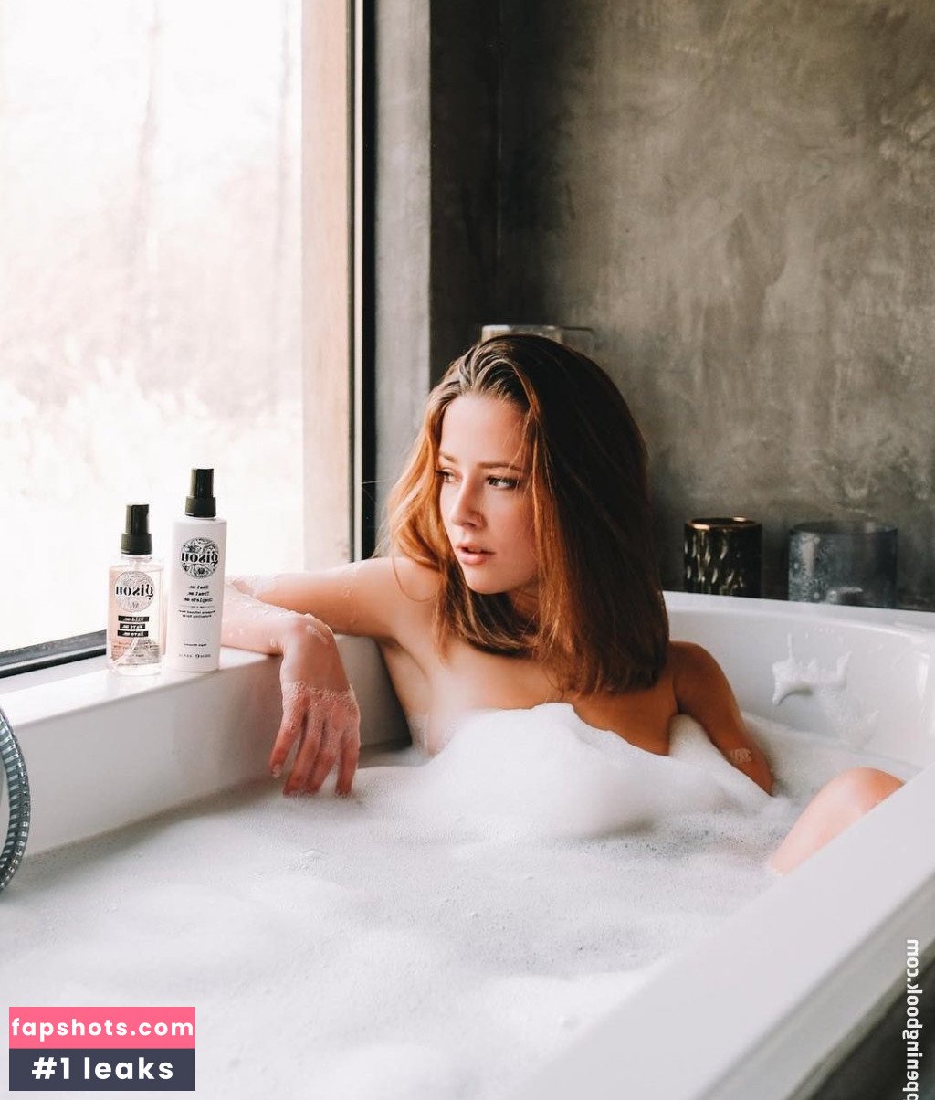 Meline Carmona Meurant gallery photo #31