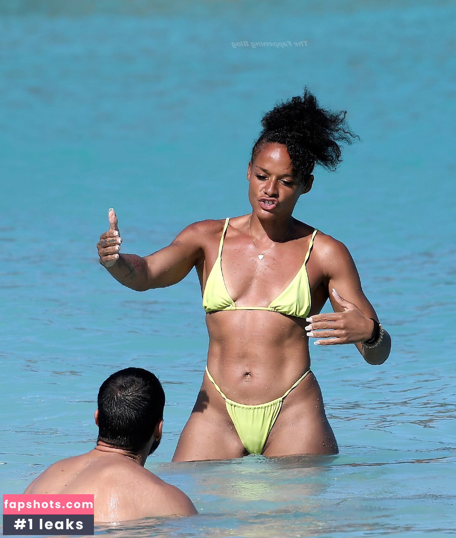 Melissa Alcantara gallery photo #4