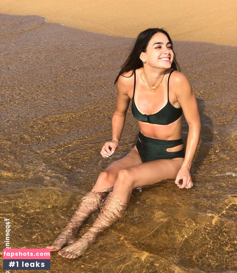 Melissa Barrera gallery photo #135