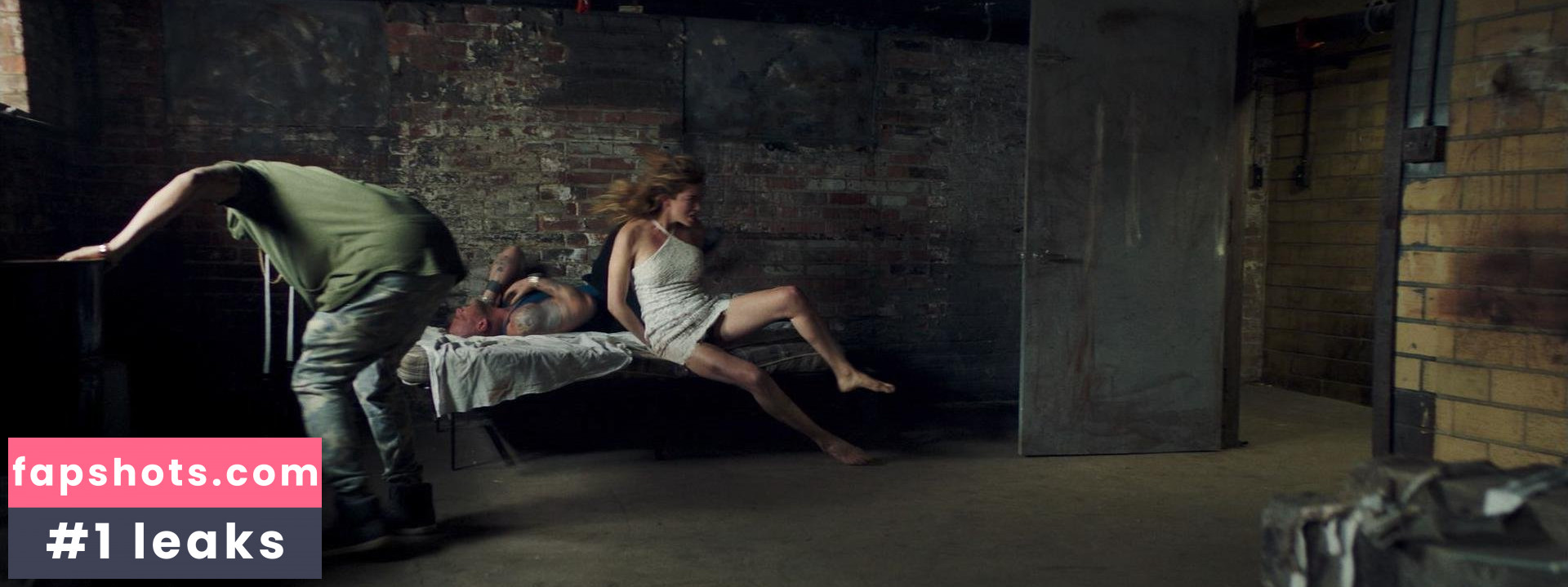 Melissa Bolona gallery photo #27