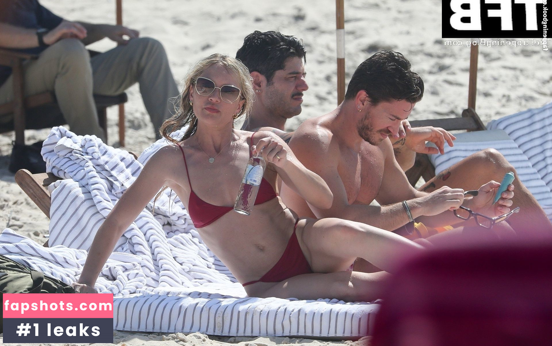 Melissa Cohen gallery photo #19