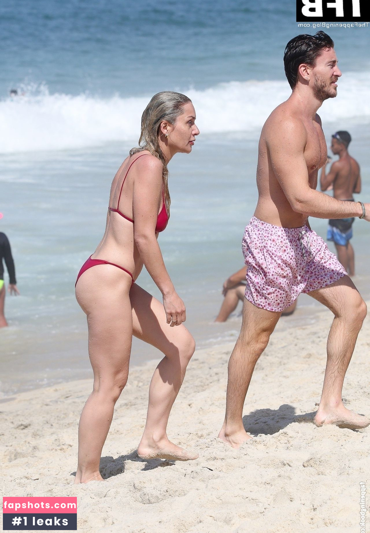 Melissa Cohen gallery photo #23