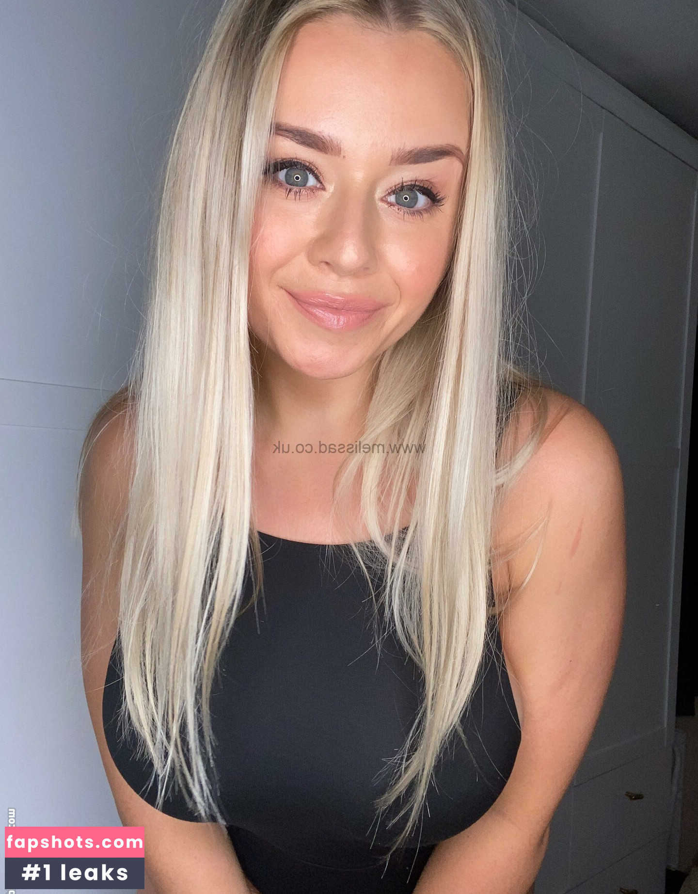 Melissa Debling gallery photo #164