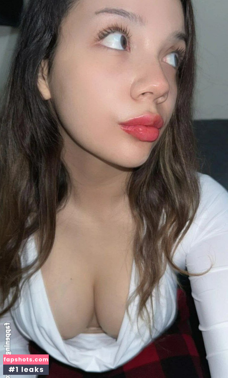 Melissa Domm nude babe gallery